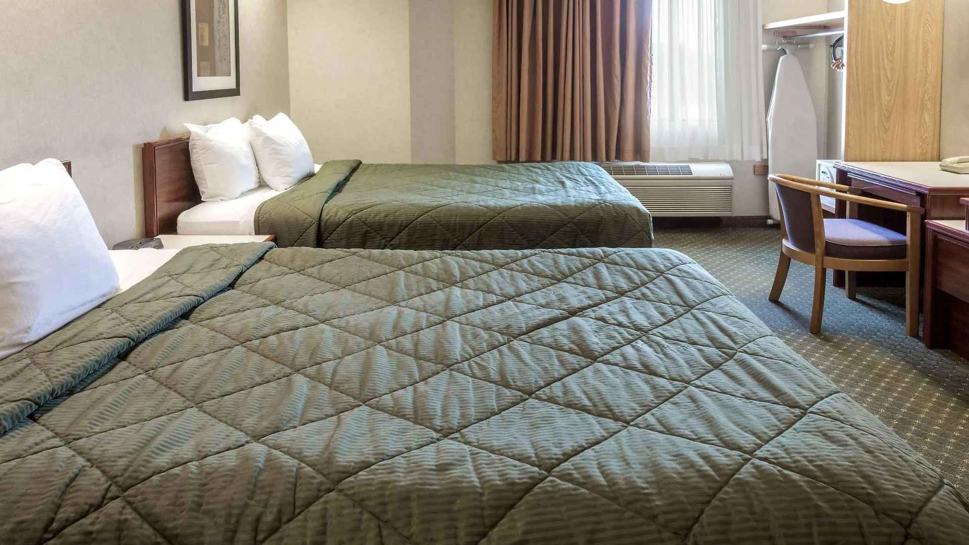 Days Inn By Wyndham Portland East Hotel