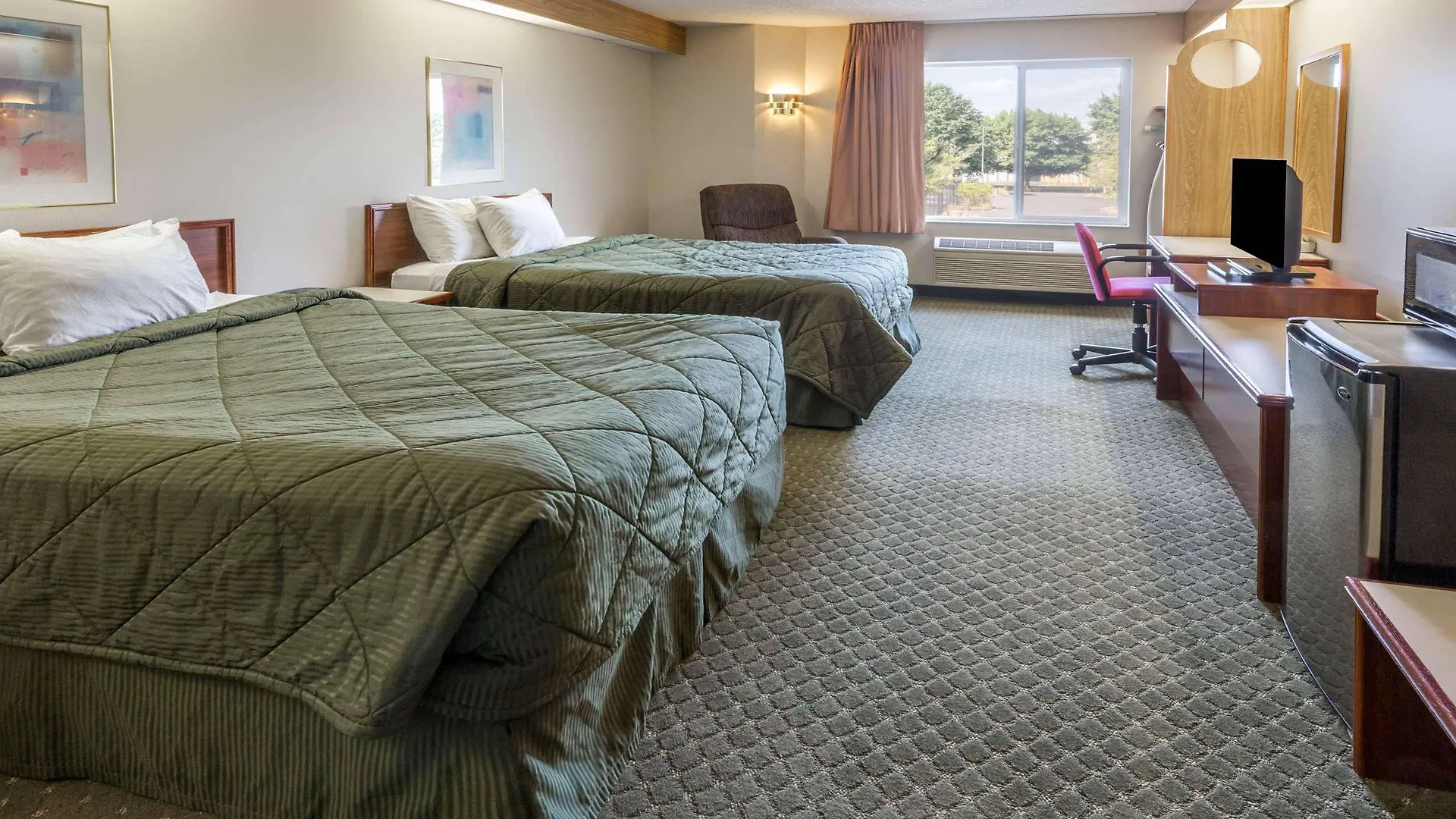 Days Inn By Wyndham Portland East