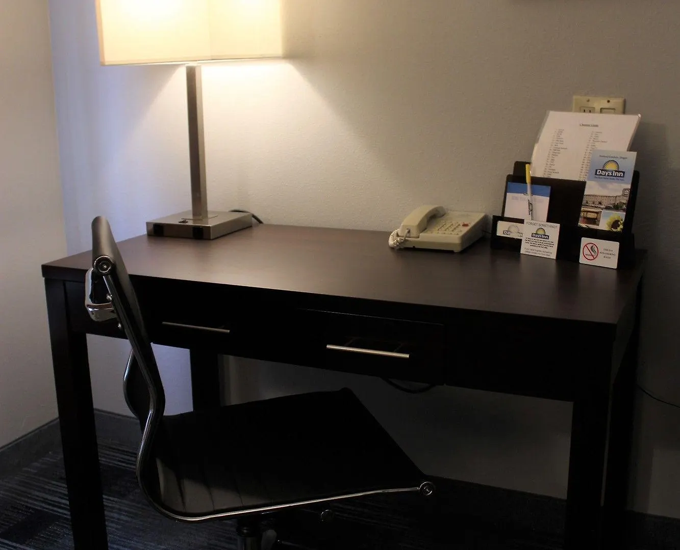 Days Inn By Wyndham Portland East